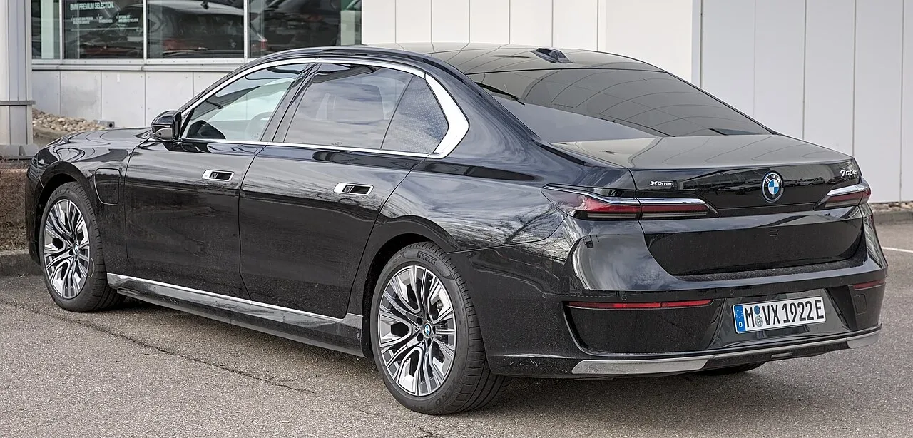 BMW 7 Series, rear