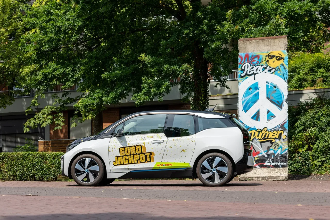 BMW i3, side