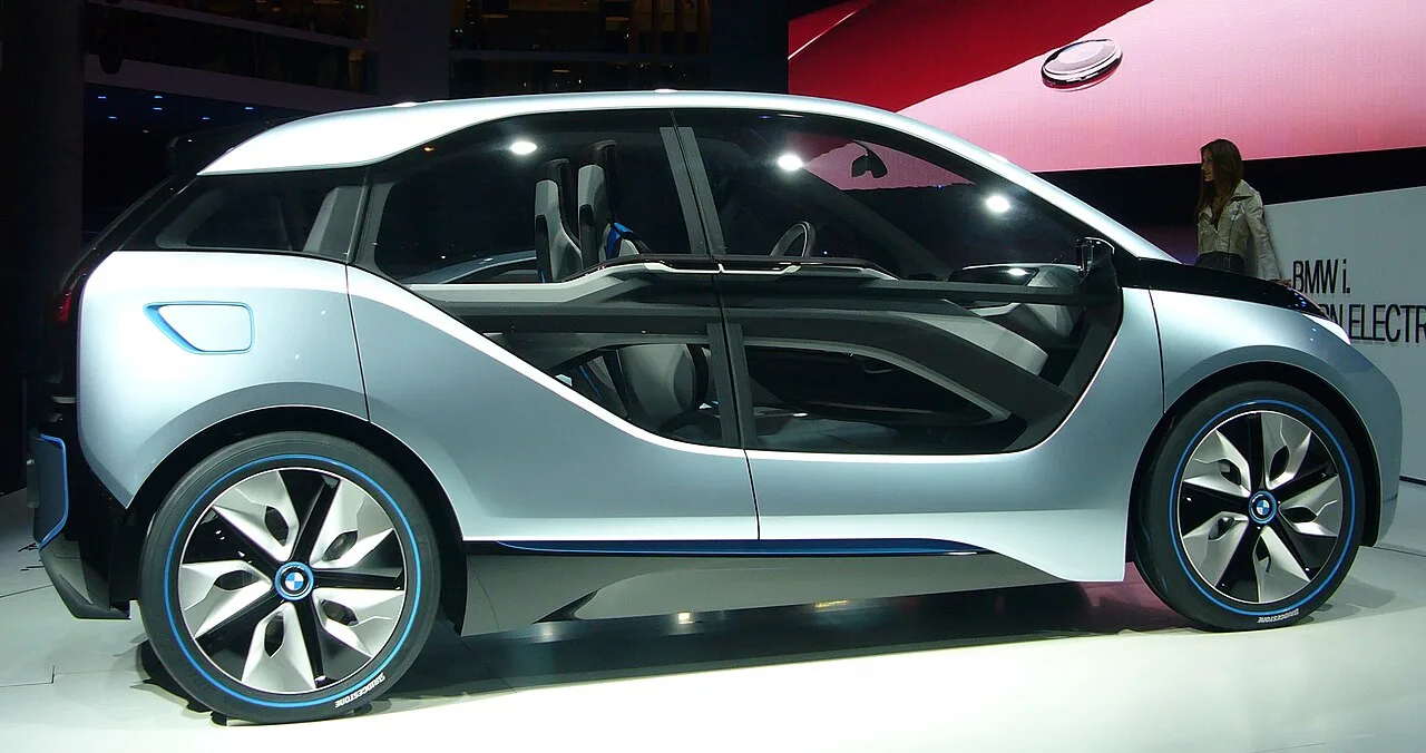 BMW i3 M, side