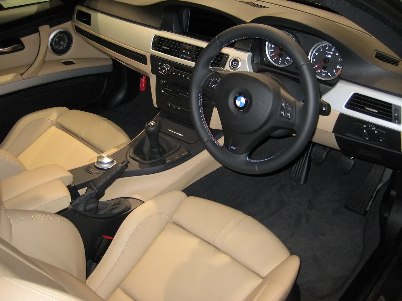 BMW M3, interior