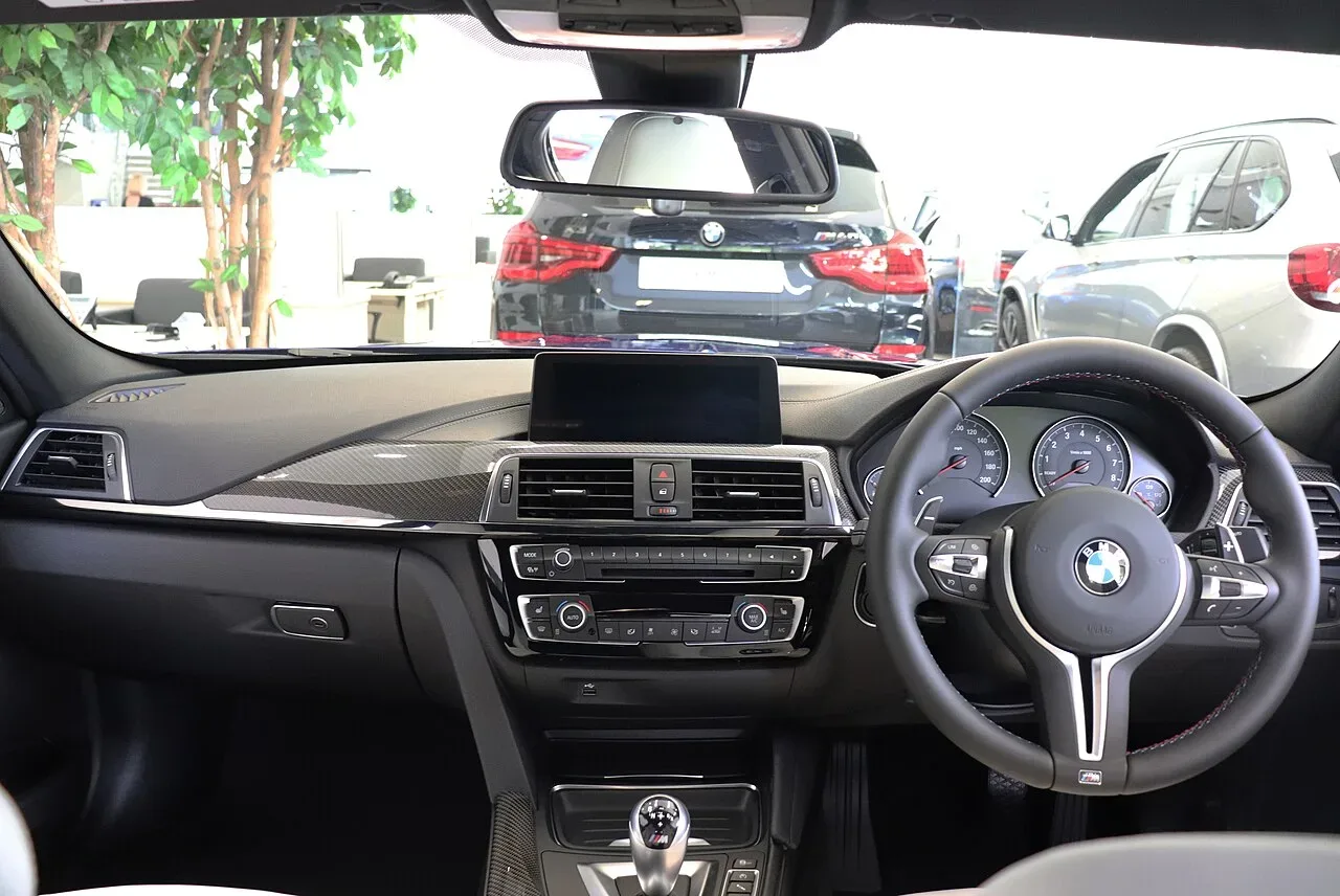 BMW M3, interior