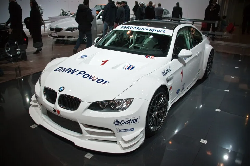 BMW M3 Sport Evolution, side