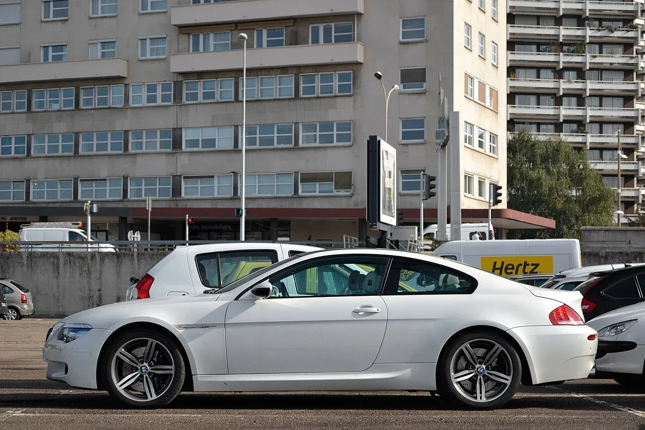 BMW M6, side