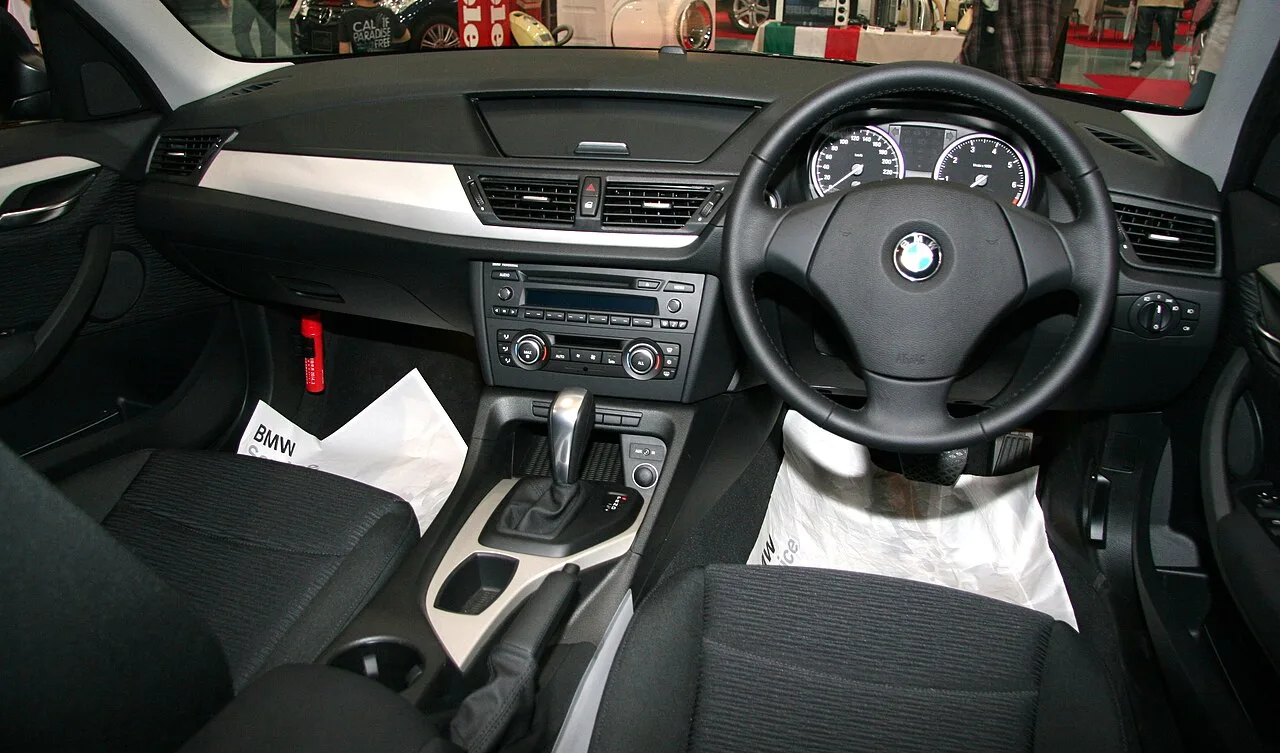 BMW X1, interior