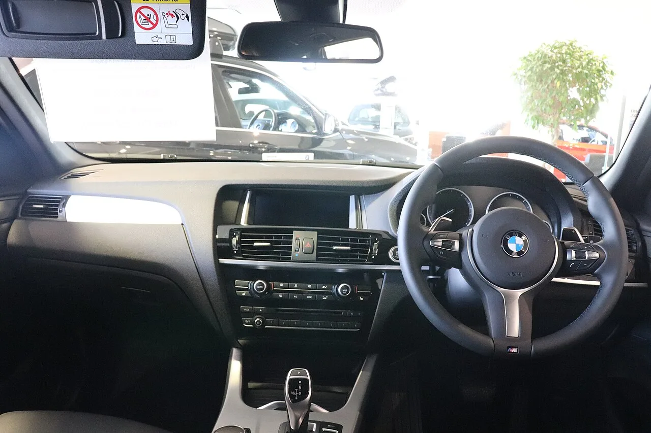 BMW X3, interior