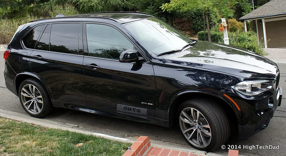 BMW X5, side
