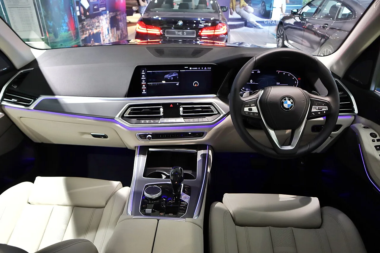 BMW X5, interior