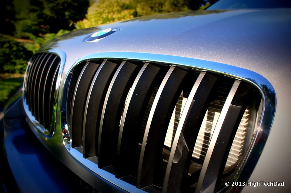 BMW X5, side