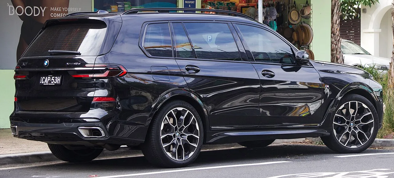 BMW X7 M Performance, rear