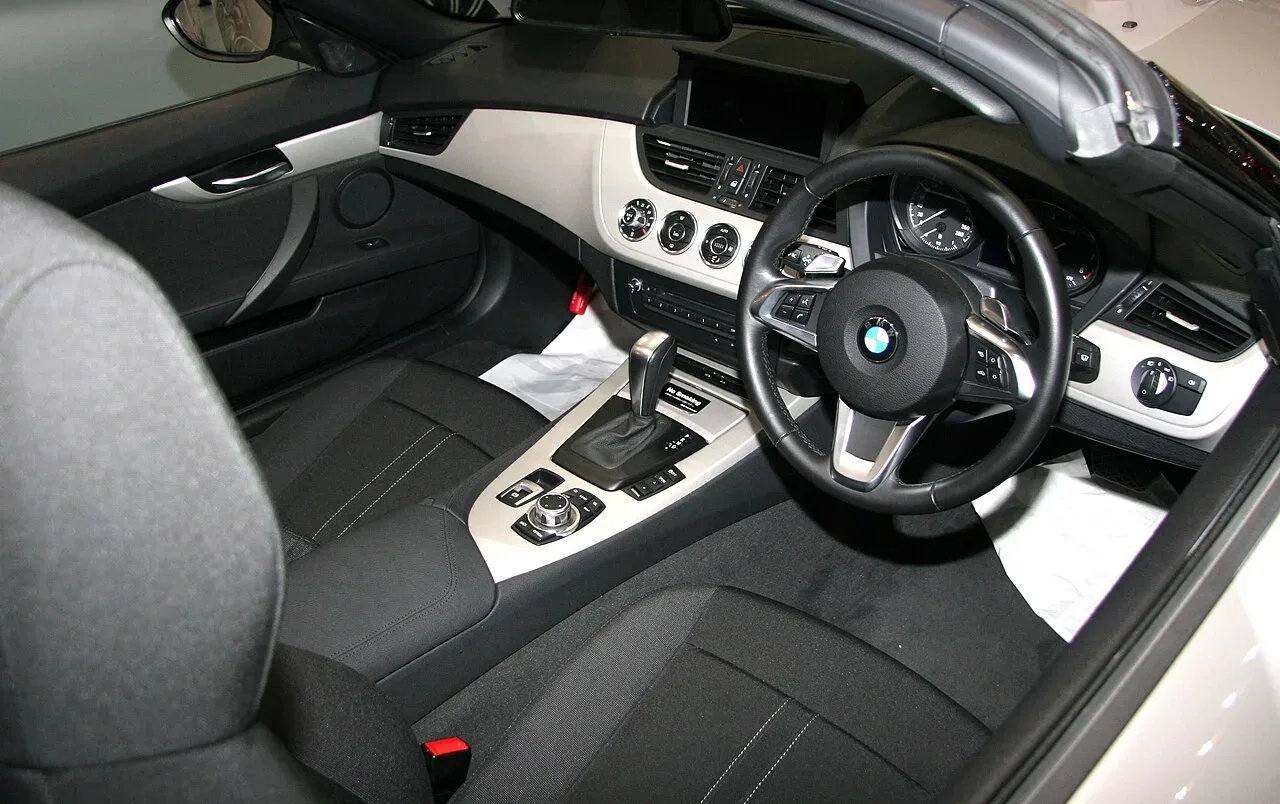 BMW Z4, interior