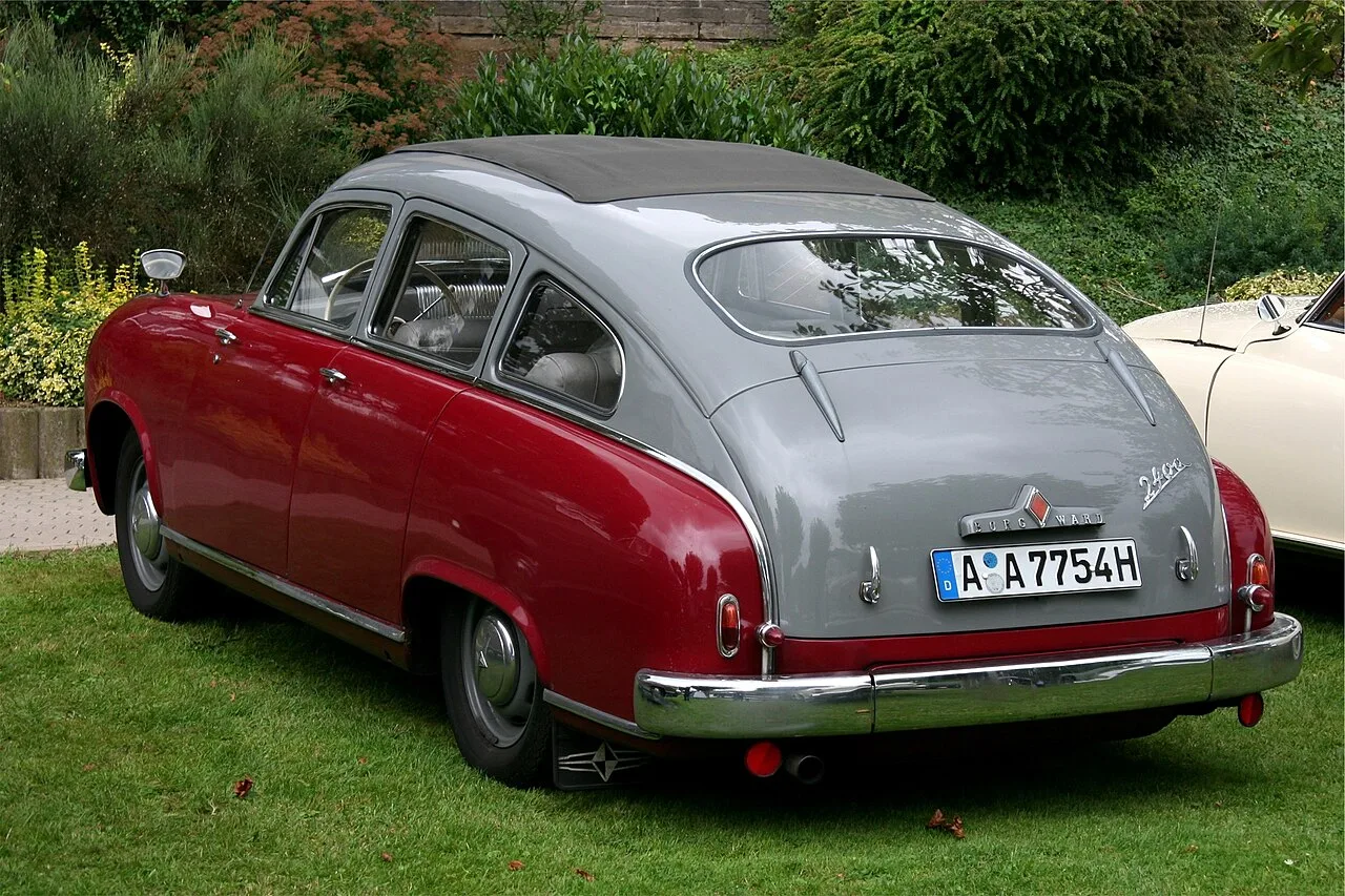 Borgward Hansa 2400 Pullman Limousine, rear