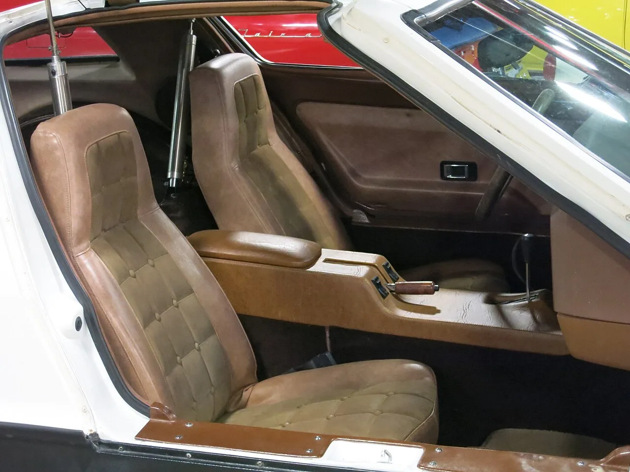 Bricklin SV-1, interior
