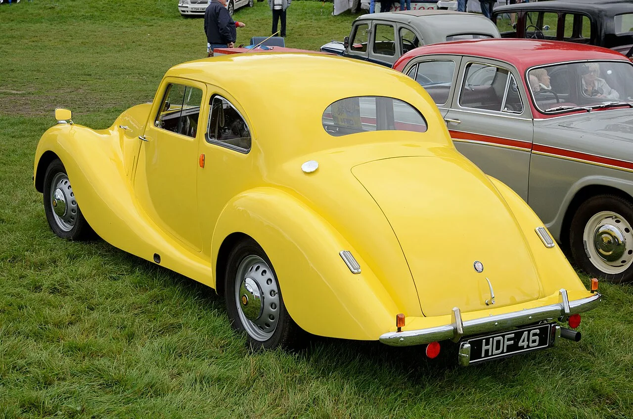 Bristol 400, rear