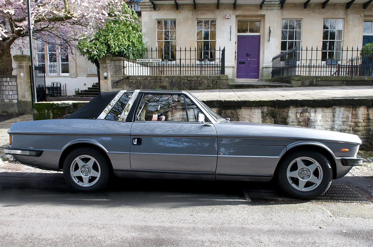 Bristol 412, side