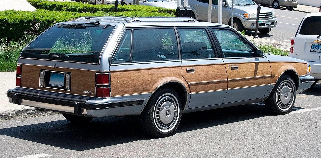 Buick Century, rear