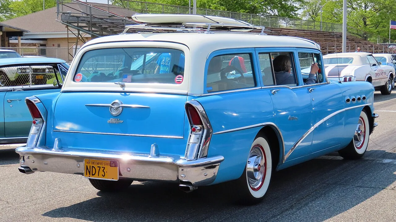 Buick Century, rear