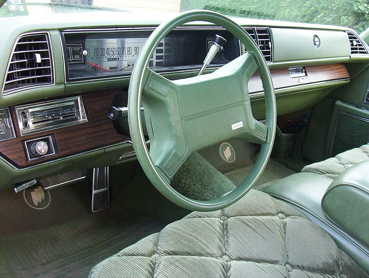 Buick Electra 225, interior