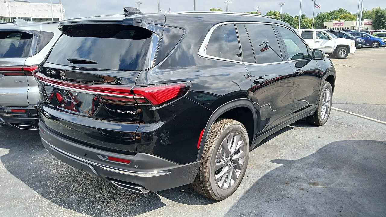 Buick Enclave, rear