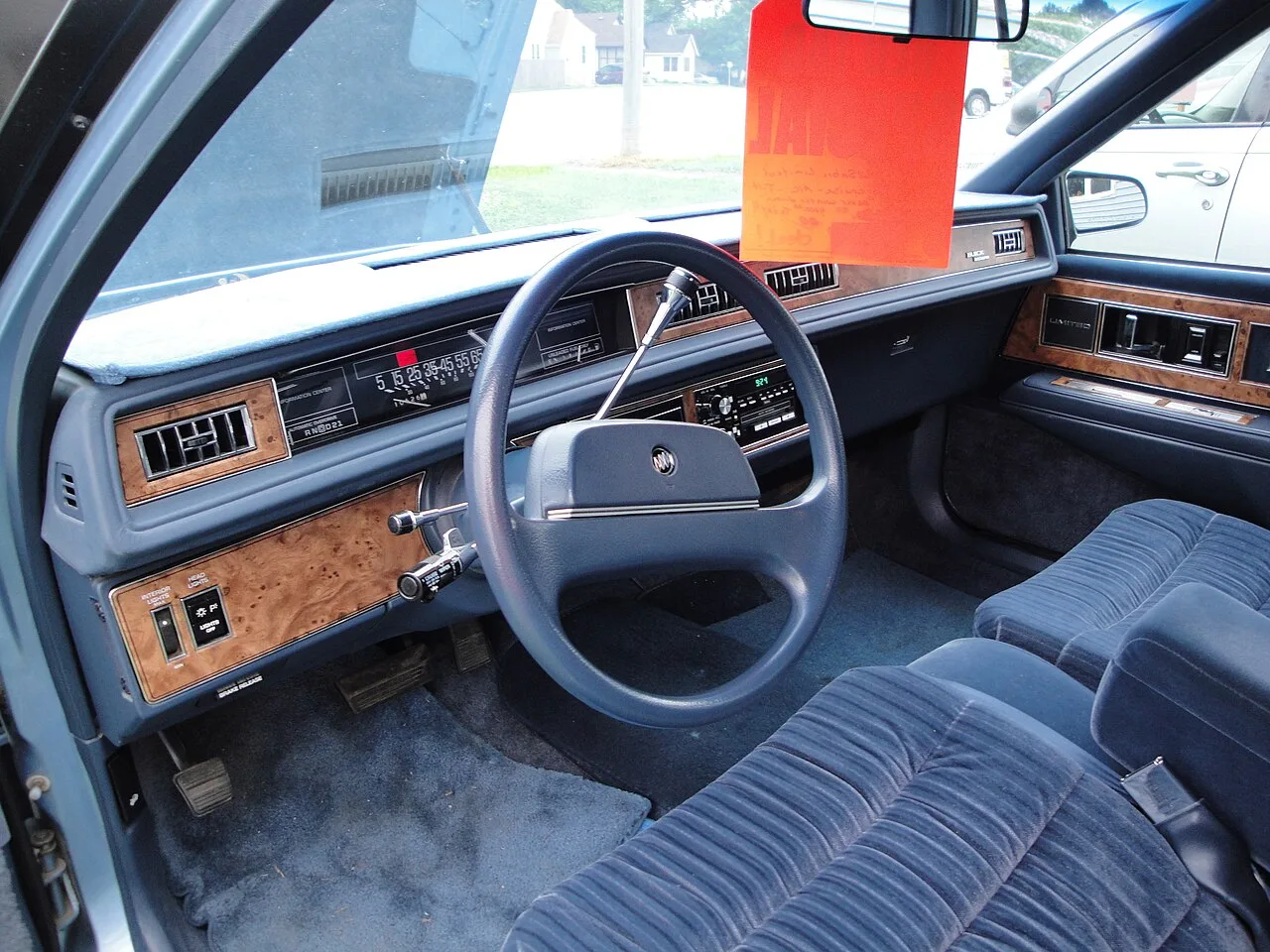 Buick LeSabre, interior