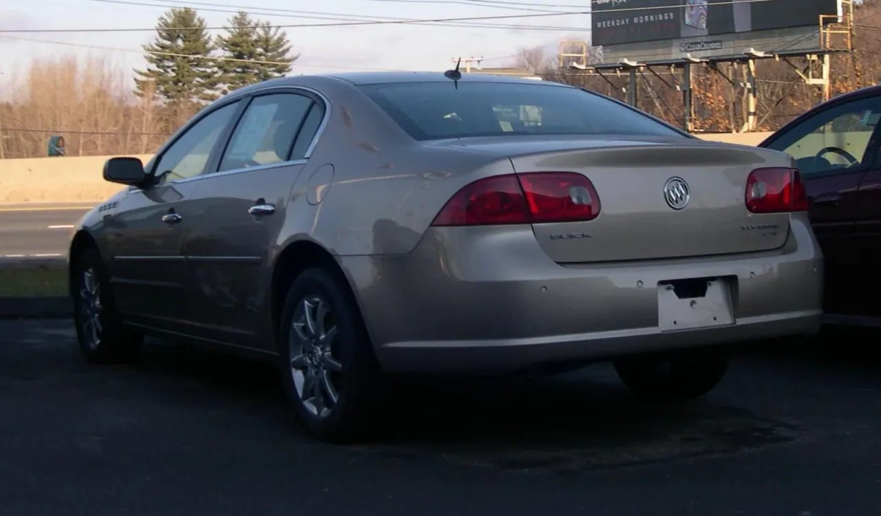 Buick Lucerne, rear