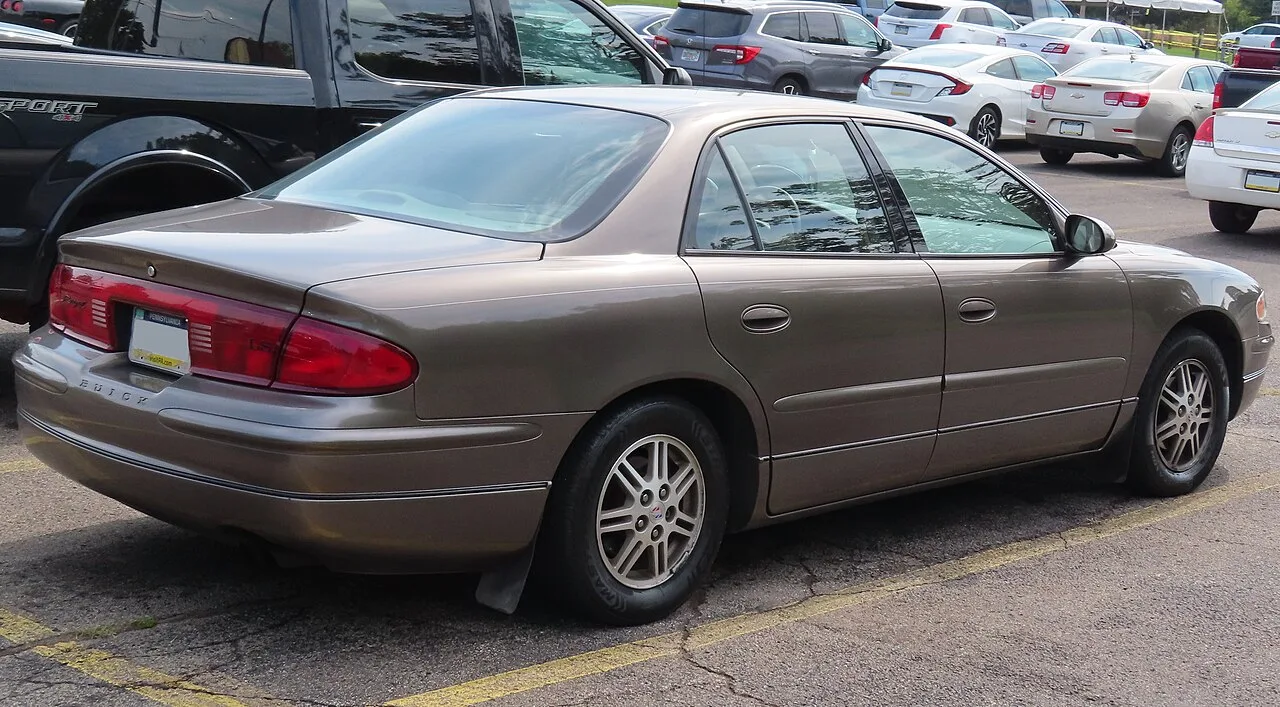 Buick Regal, rear
