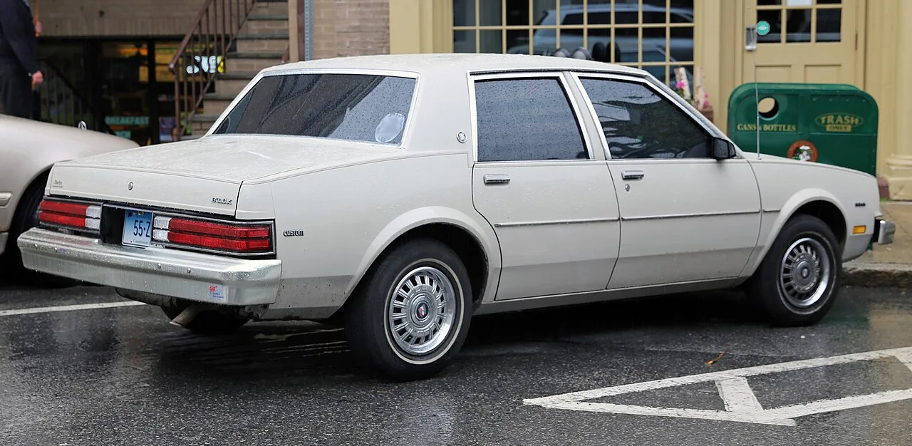 Buick Skylark, rear