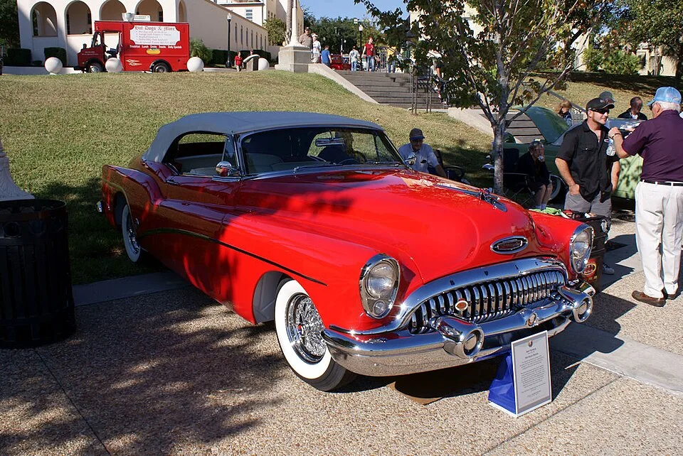 Buick Skylark, side