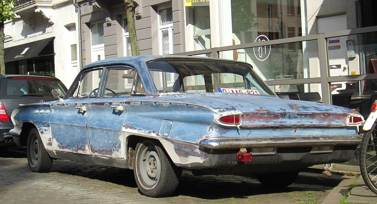 Buick Special, rear