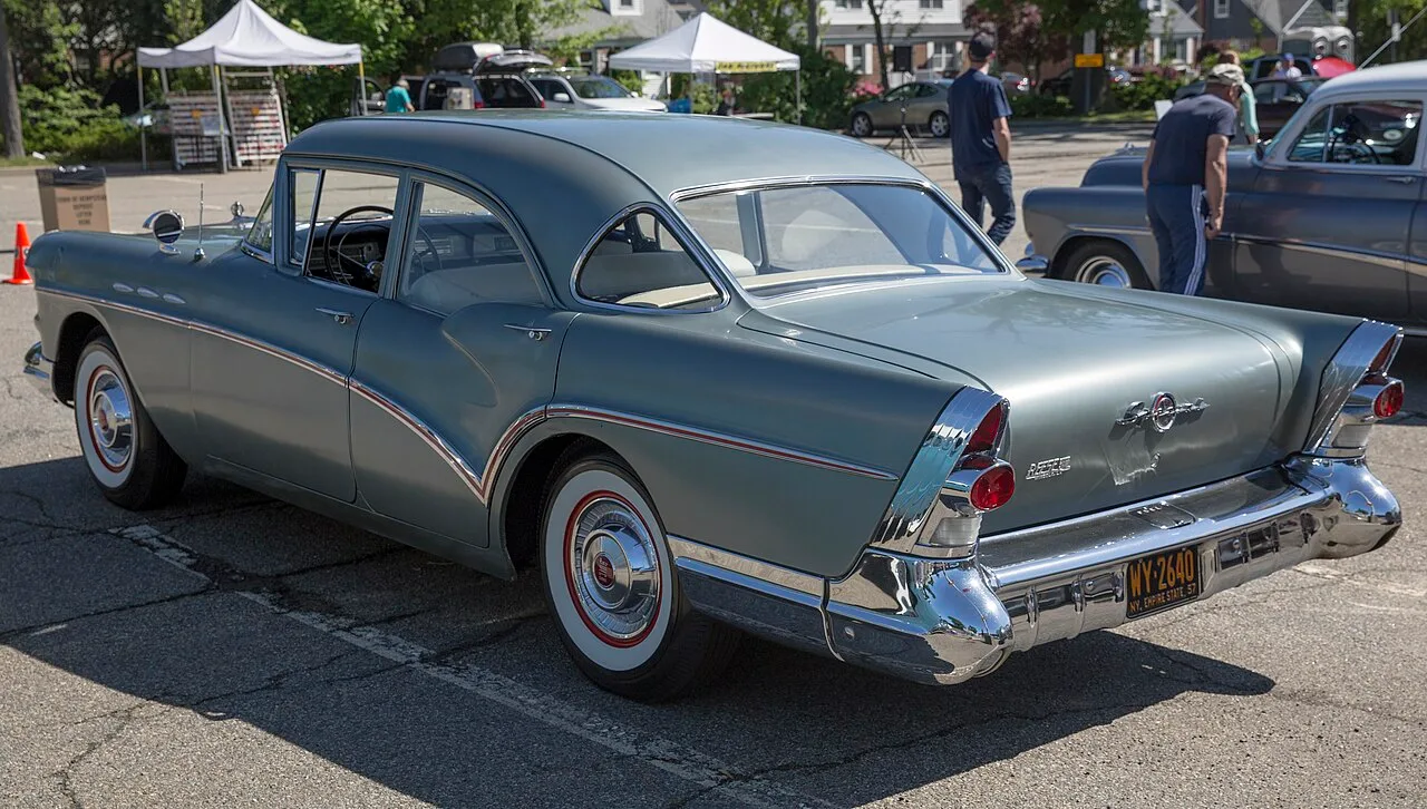 Buick Special, rear