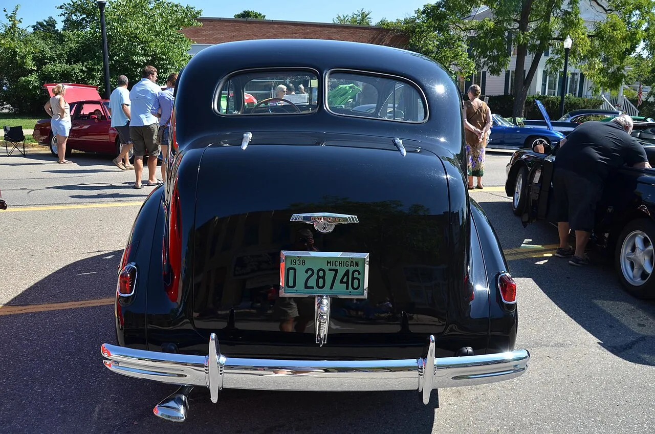 Buick Special Series 40, rear