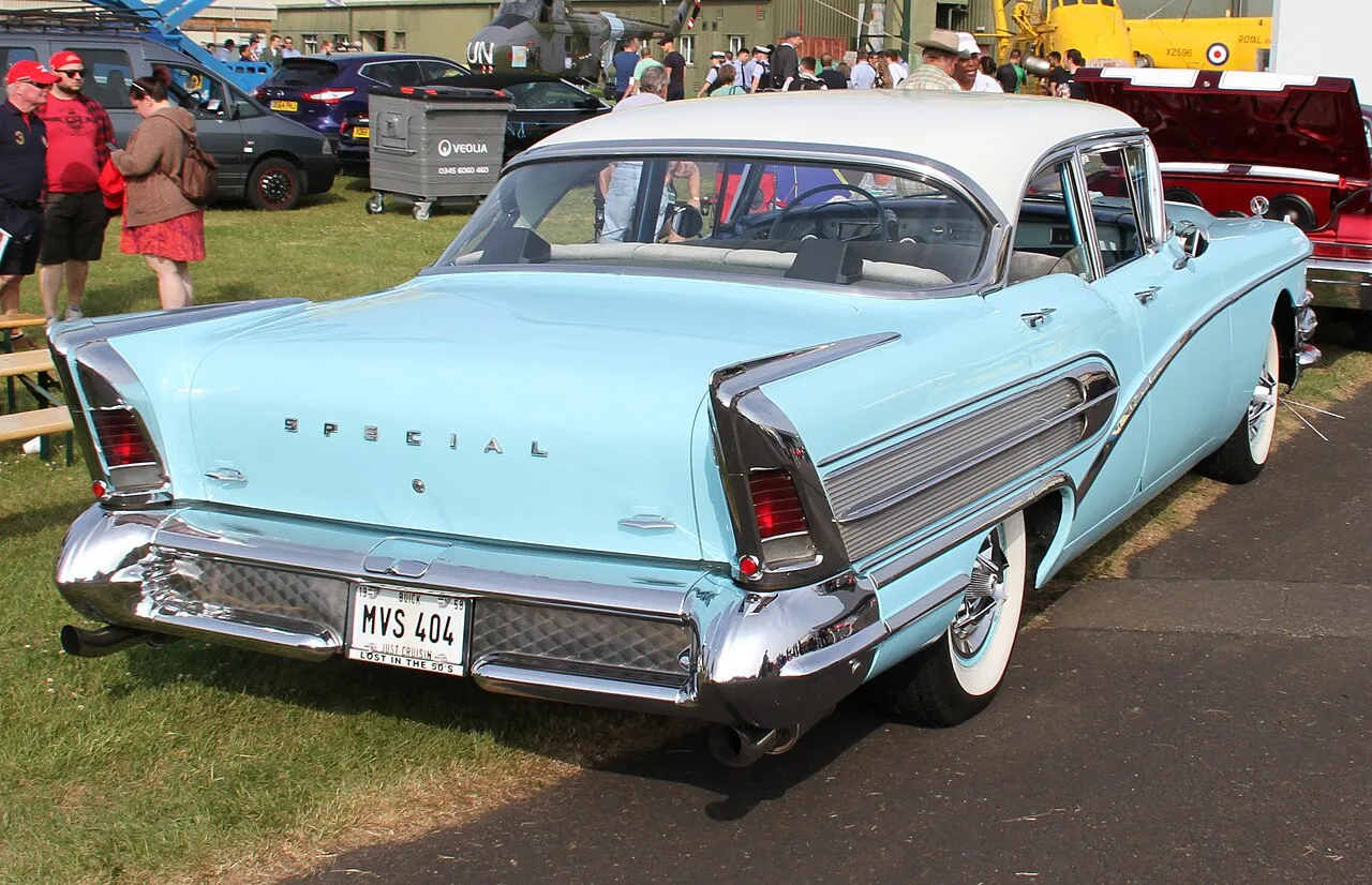 Buick Special Deluxe, rear
