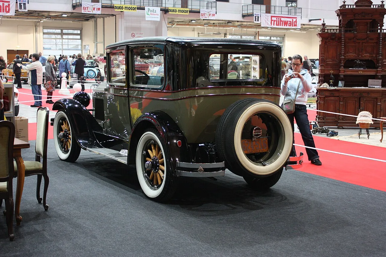Buick Standard Six Series 20, rear
