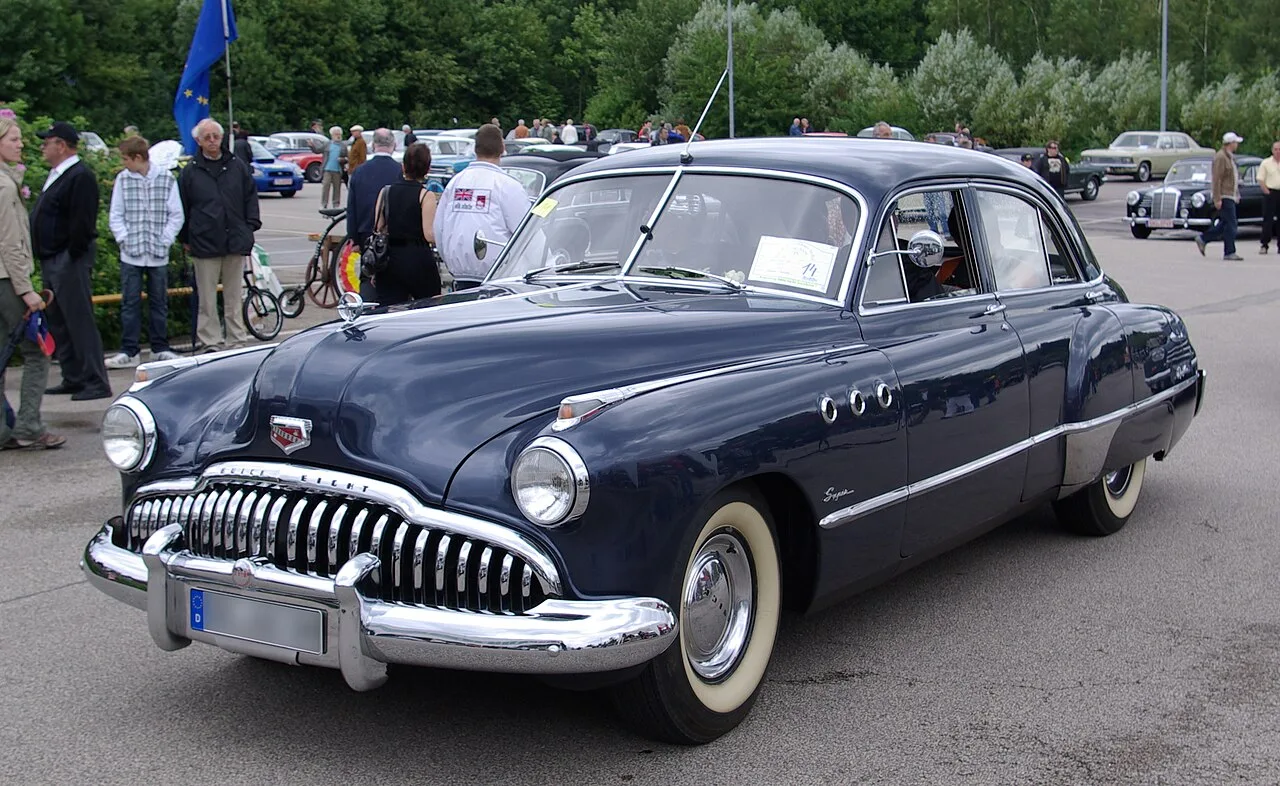 Buick Super, rear