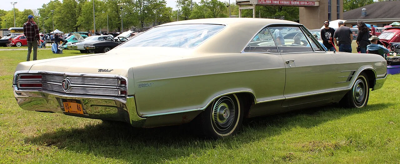 Buick Wildcat, rear