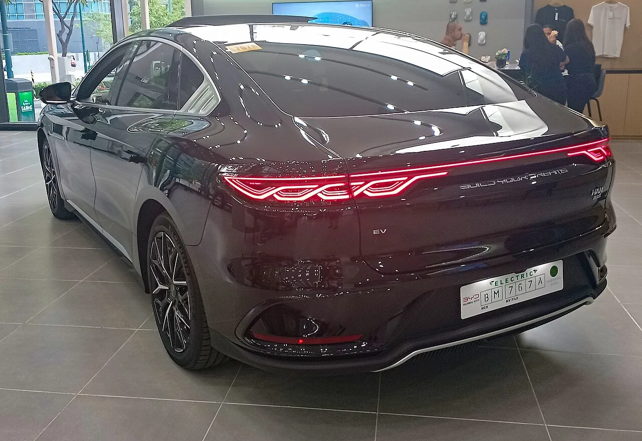 BYD Han, rear