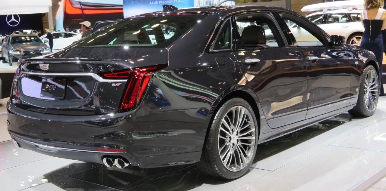 Cadillac CT6, rear