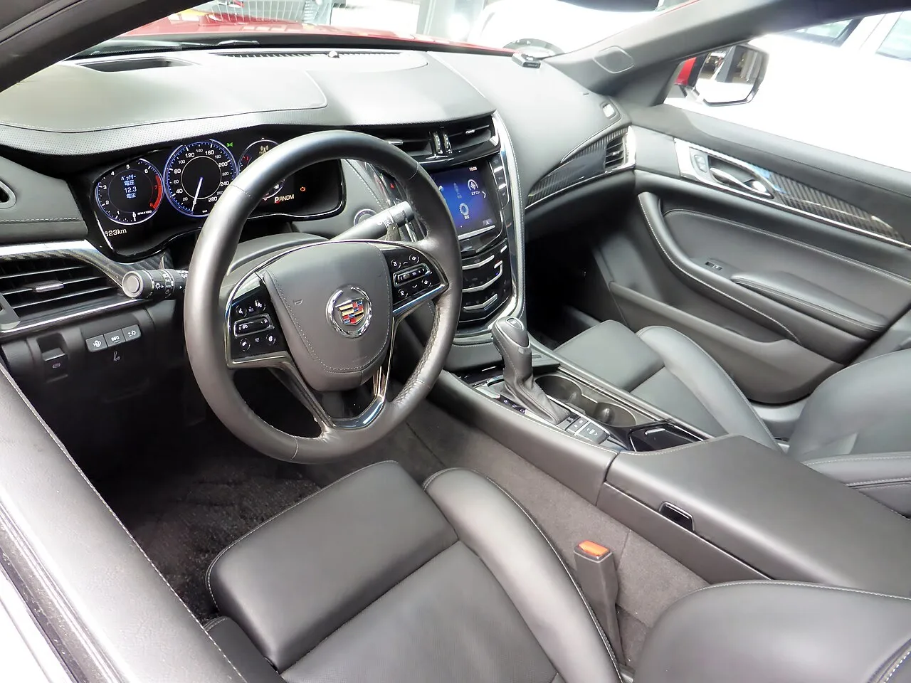 Cadillac CTS, interior
