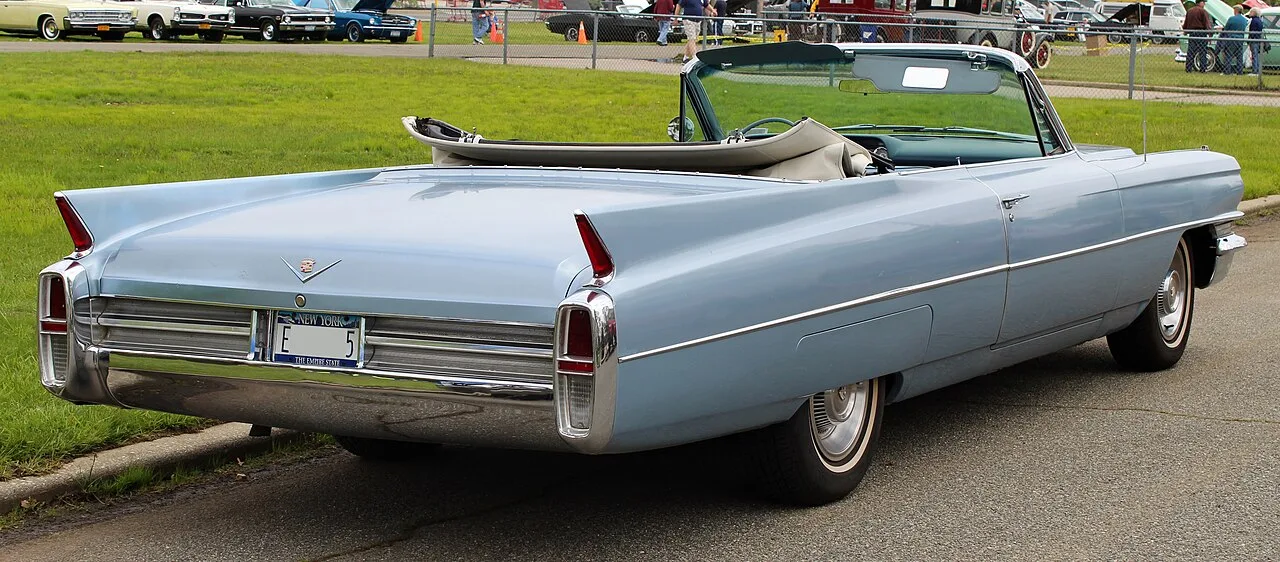 Cadillac Eldorado Biarritz, rear
