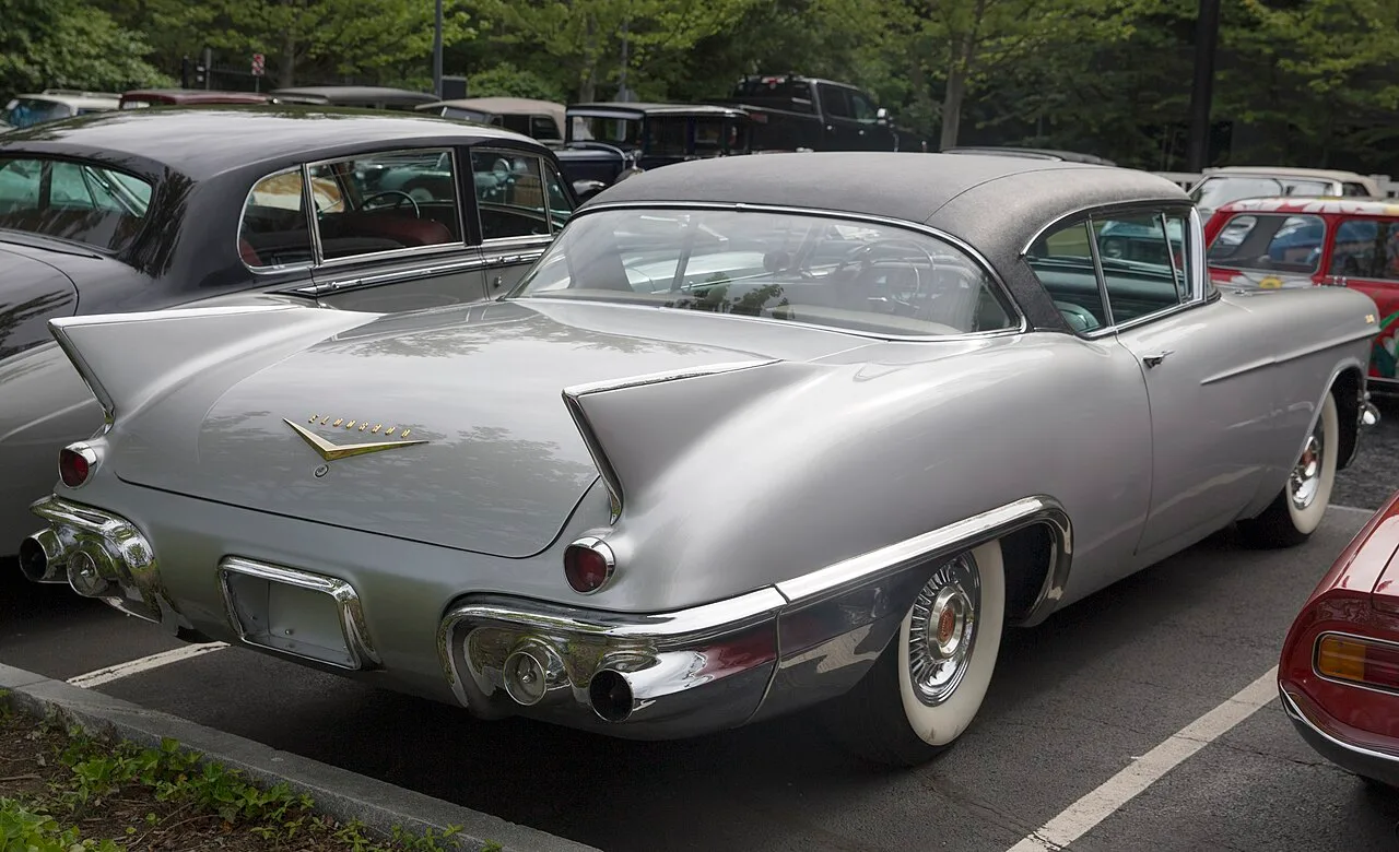 Cadillac Eldorado Seville / Biarritz, rear