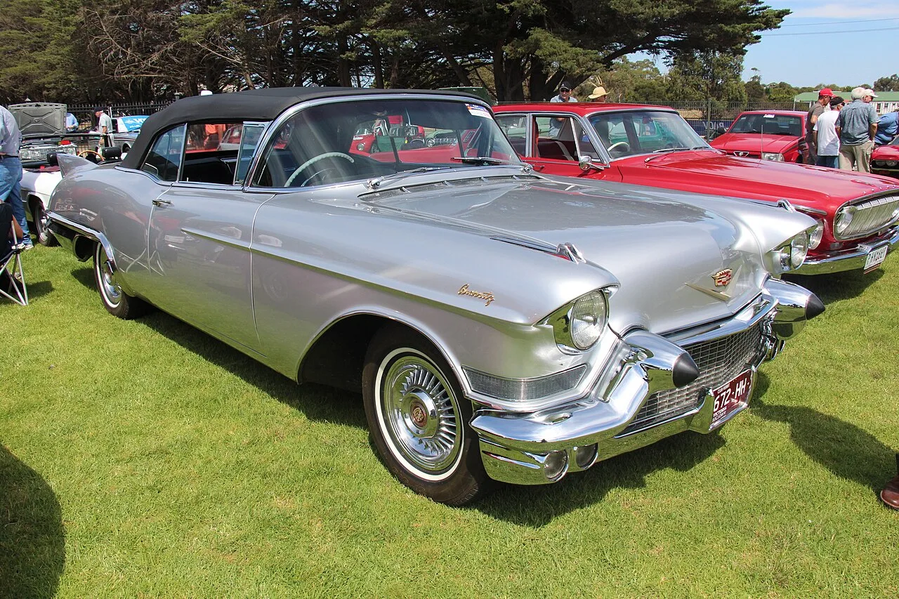 Cadillac Eldorado Seville / Biarritz, side
