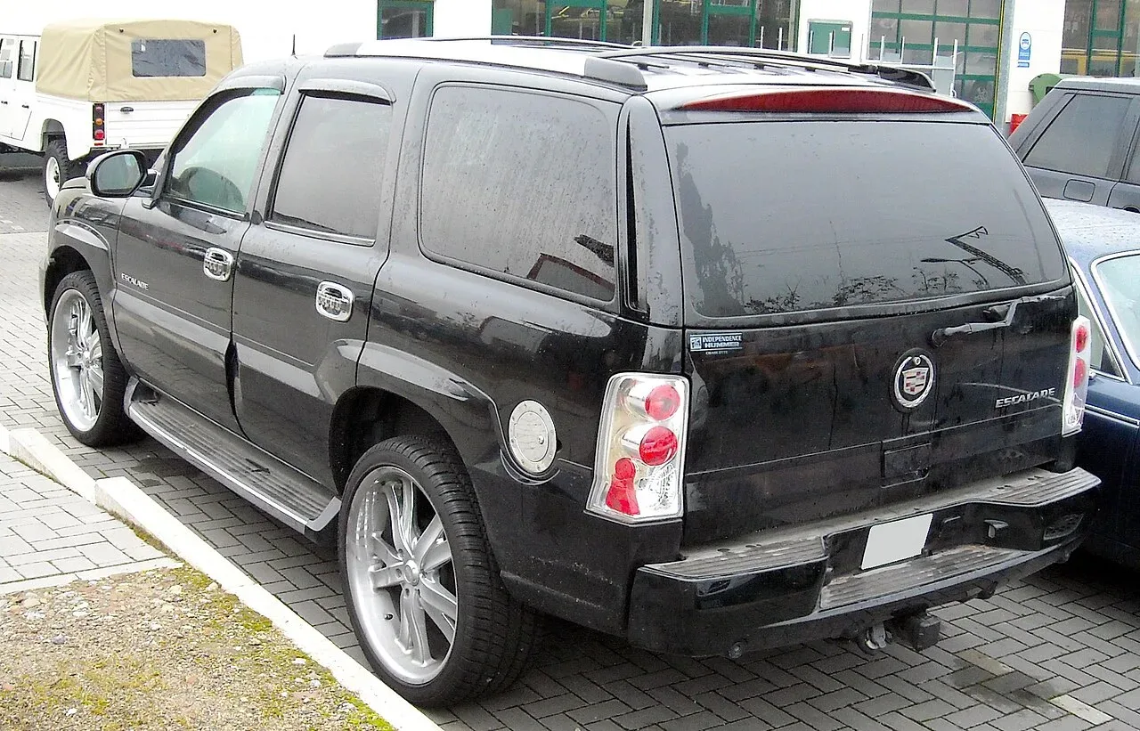 Cadillac Escalade, rear