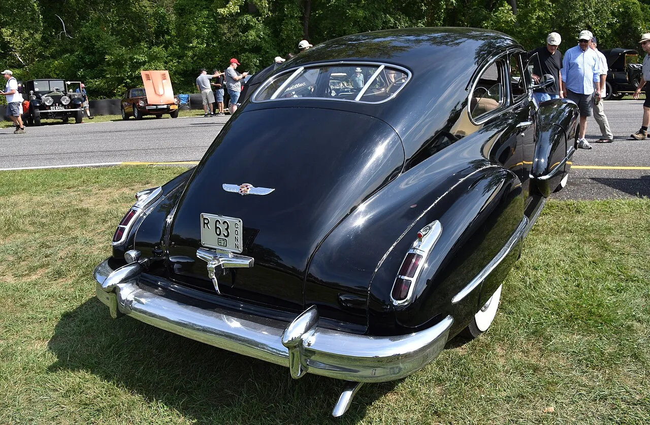 Cadillac Series 61, rear