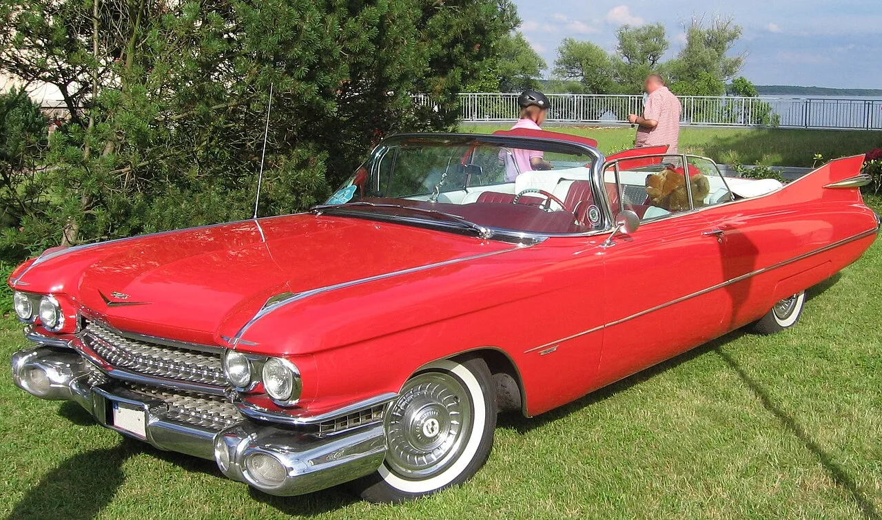 Cadillac Series 6200, side
