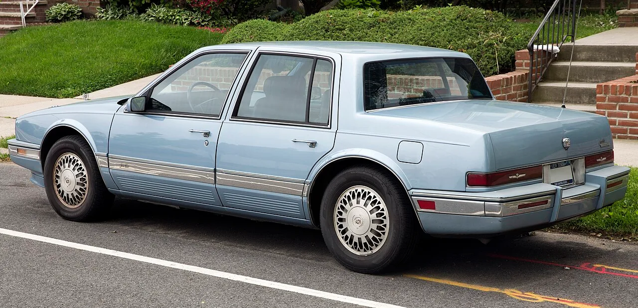 Cadillac Seville, rear