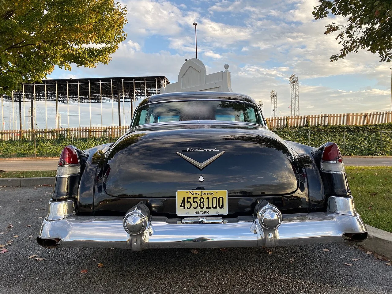 Cadillac Sixty Special, rear