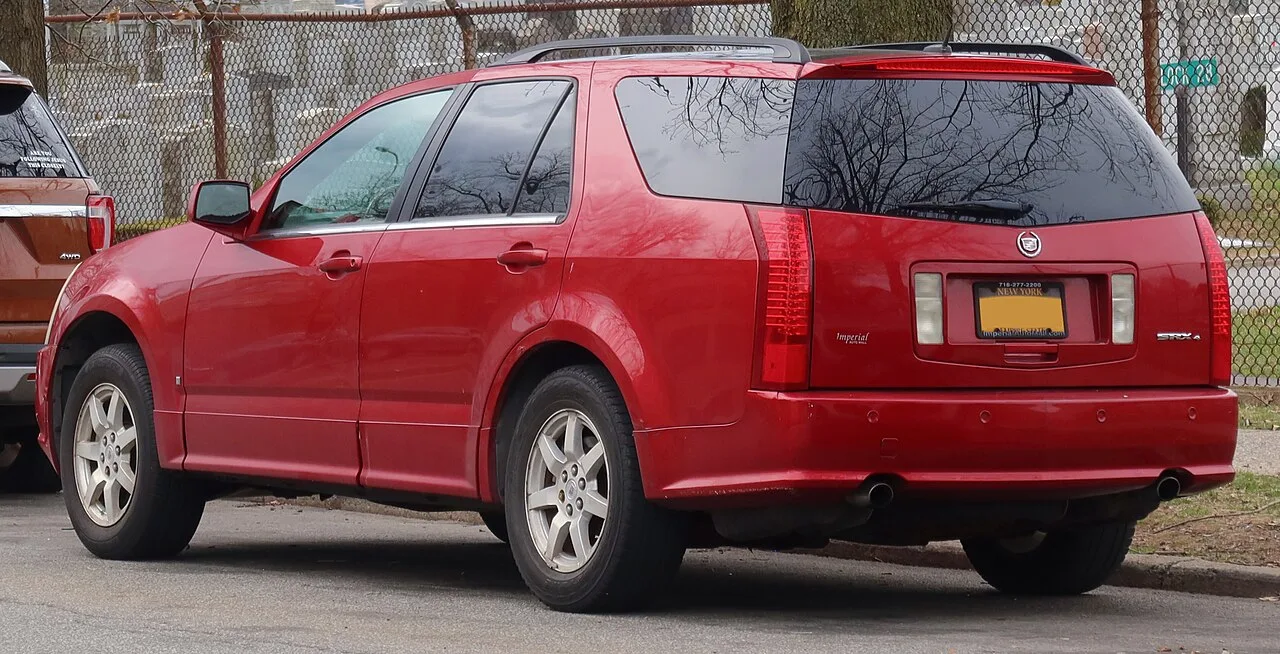 Cadillac SRX, rear