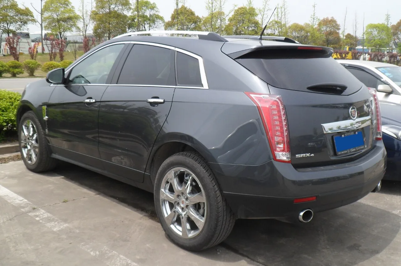 Cadillac SRX, rear