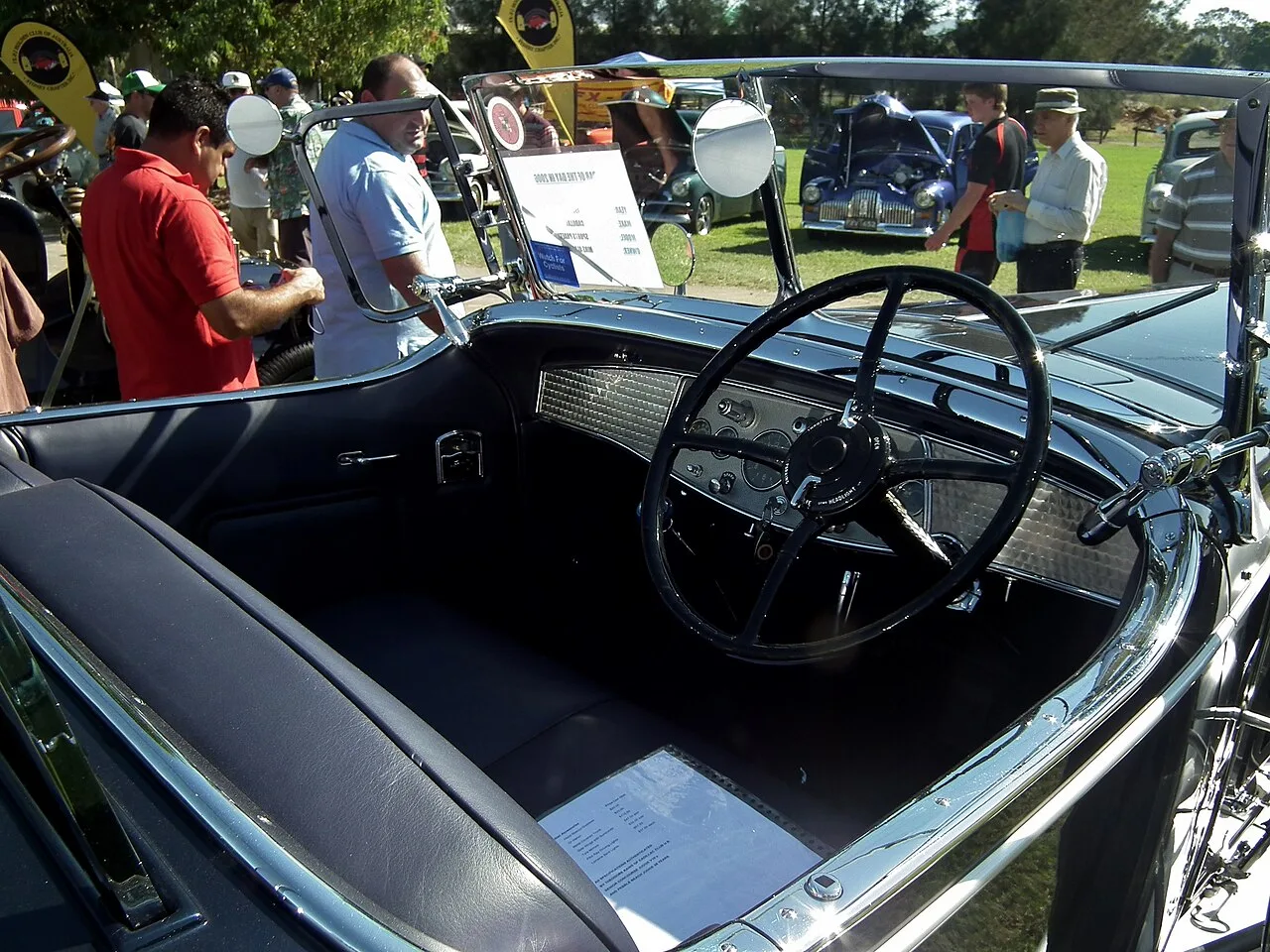 Cadillac V-16 Series 452 / 90, interior