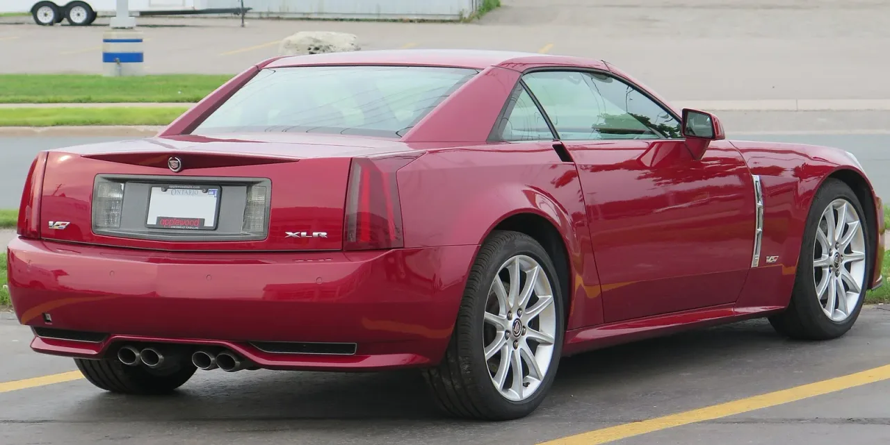 Cadillac XLR, rear