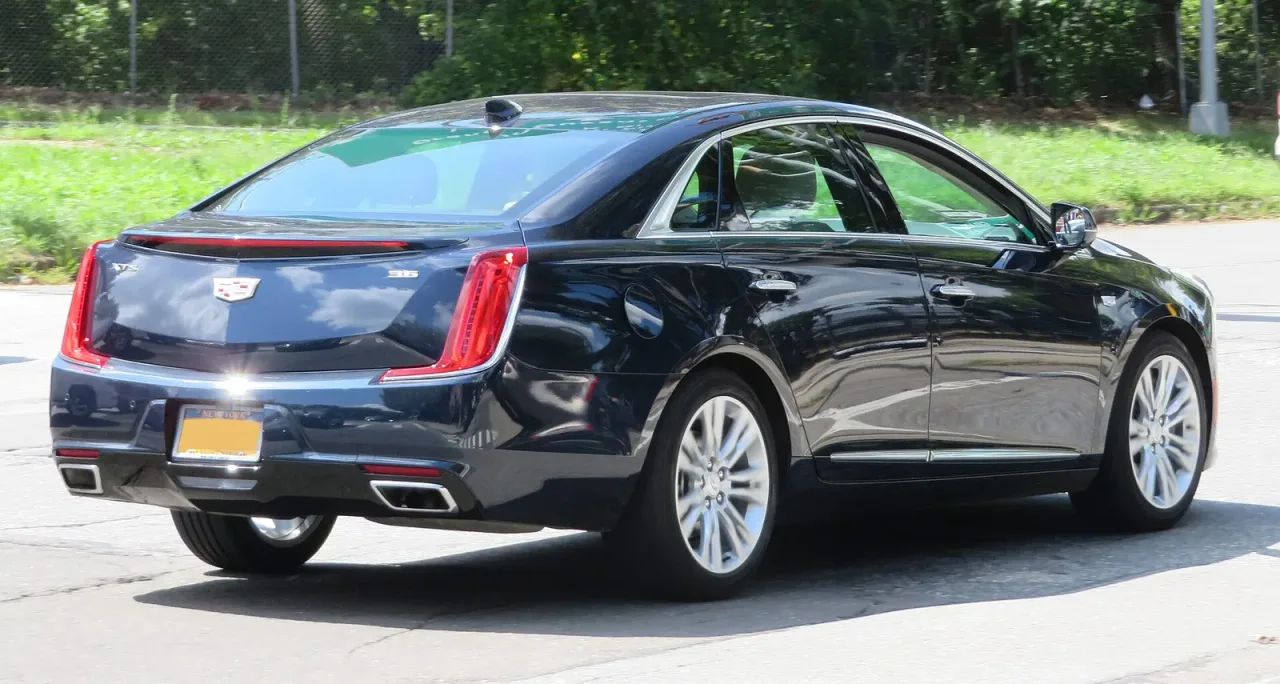 Cadillac XTS, rear